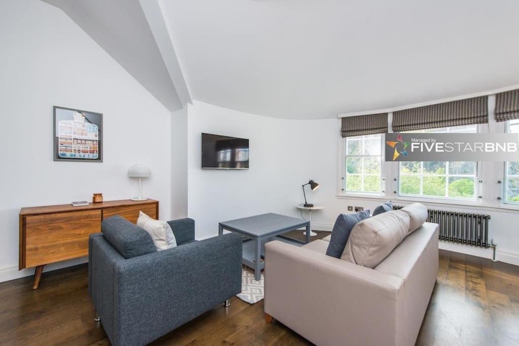 Cool Urban Apartment With Stunning Castle Views EDI Exterior foto
